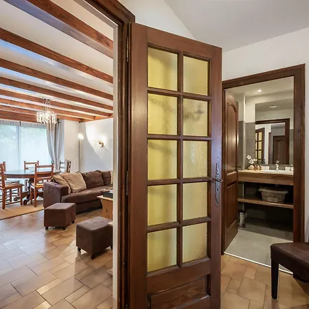 Spacieux Au Centre De Avec Parking Et Cheminee Decorative - Fr-1-569-174 Apartment Megeve